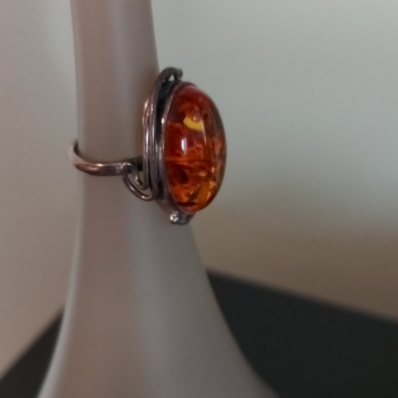 Sterling Silver Oval Amber Ring - Picture 3 of 8